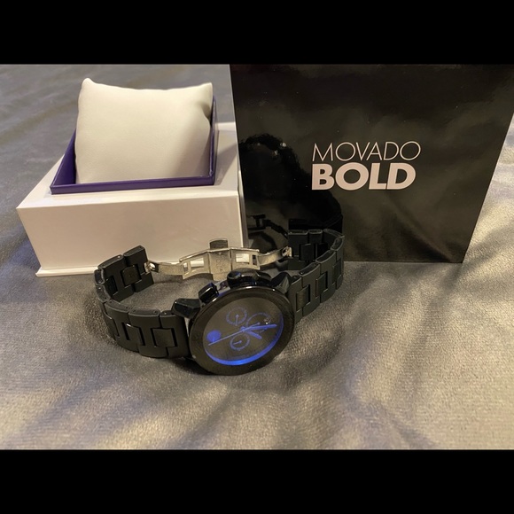Movdado bold watch!!!!! Black and Blue 🔥🔥🔥🔥⏱⏱⏱ - Picture 5 of 5
